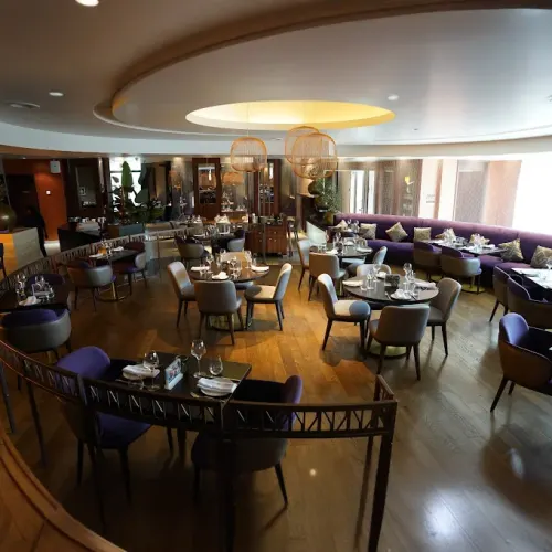 https://d1i3enf1i5tb1f.cloudfront.net/Tour-Images/Final/Ashas-Kitchen-at-Wafi--Mall-509767/1761657077685_S.jpg