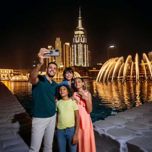 https://d1i3enf1i5tb1f.cloudfront.net/Tour-Images/Final/Dubai-Fountain-Show-and-Lake-Ride-5176/1759920256849_S.jpg