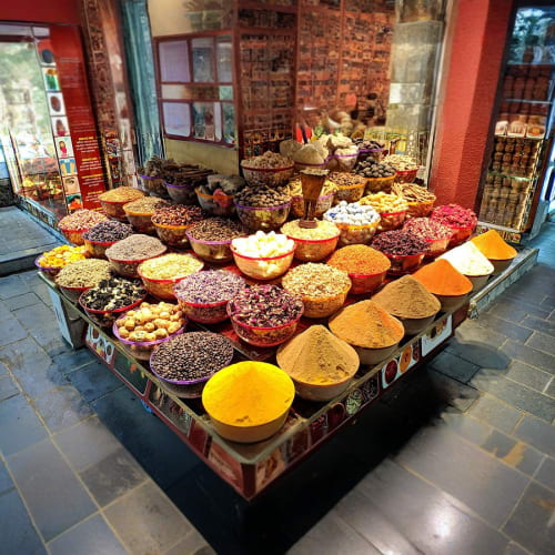 https://d1i3enf1i5tb1f.cloudfront.net/Tour-Images/Final/Dubai-Heritage-Street-Food-Tour-509884/1763115832524_S.jpg