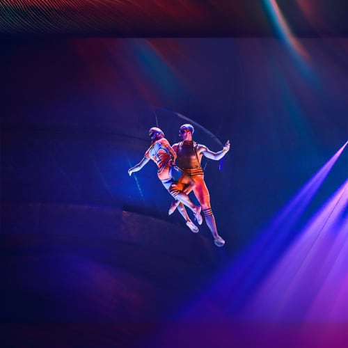 https://d1i3enf1i5tb1f.cloudfront.net/Tour-Images/Final/La-Perle-by-Dragone-Dubai-5270/1725022910803_S.jpg