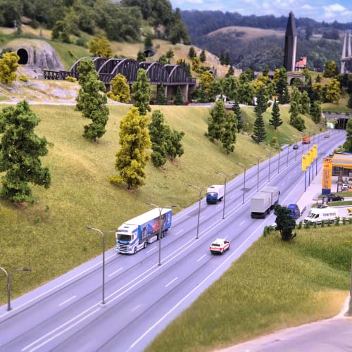 https://d1i3enf1i5tb1f.cloudfront.net/Tour-Images/Final/Small-Worlds-Dubai-509464/1759999714273_S.jpg