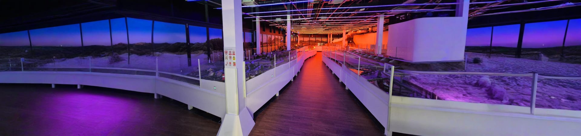 small_worlds_01_dubai