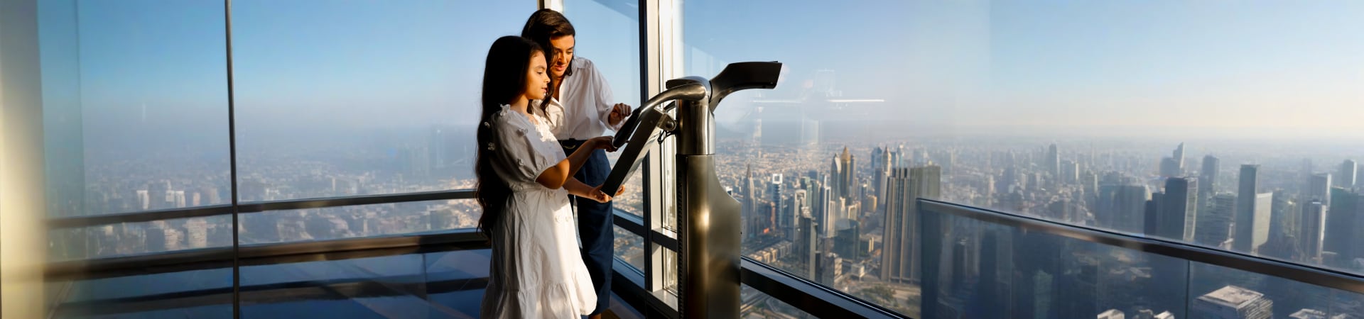 Burj-khalifa-at-the-top