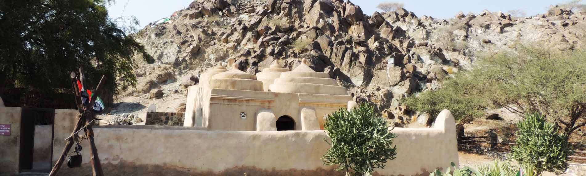 https://d1i3enf1i5tb1f.cloudfront.net/Tour-Images/false-21215/fujairah-east-coast.jpg