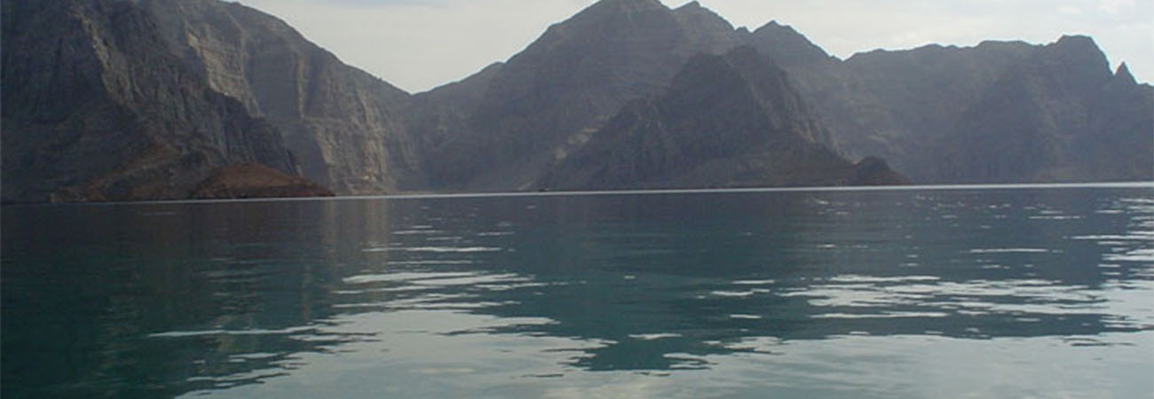 https://d1i3enf1i5tb1f.cloudfront.net/Tour-Images/false-507977/full-day-dhow-excursion-oman-salalaha.jpg